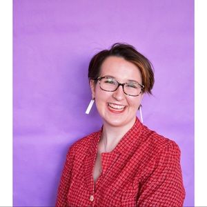 Meet your Posher, Abigail